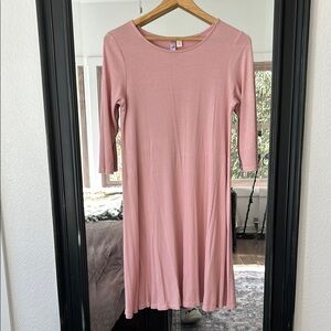 Alya Pink Knee-Length A-Line Dress with 3/4 Sleeves and Scoop Neck